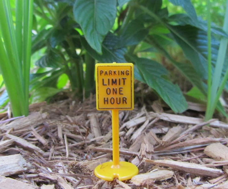 Miniature Parking Sign Plasticville