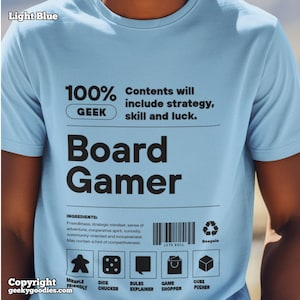 Anatomia di un giocatore da tavolo T-shirt da uomo / unisex / magliette per giocatori da tavolo, giocatori di strategia, collezionisti di giochi da tavolo, convention di gioco, appassionati di Meeple