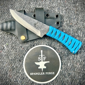 Forged Belt Knife- Gray Paracord