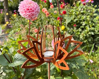 Flower lantern on rod, garden torch made of Corten steel, rust | Gift for the garden