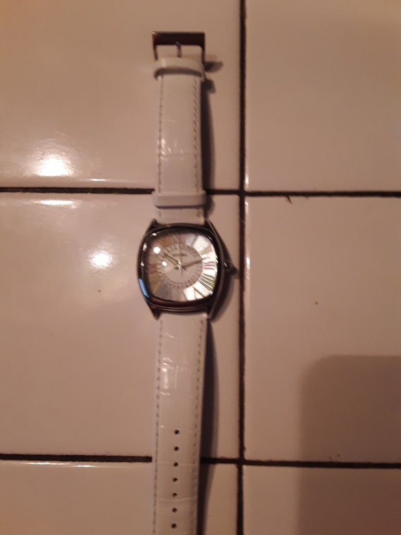 Honora Mother of Pearl watch