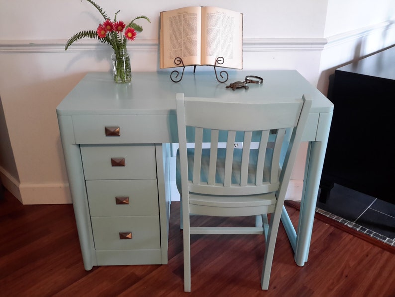Sold Vintage Saginaw Watertown Slide Expandable Desk Table Image 0