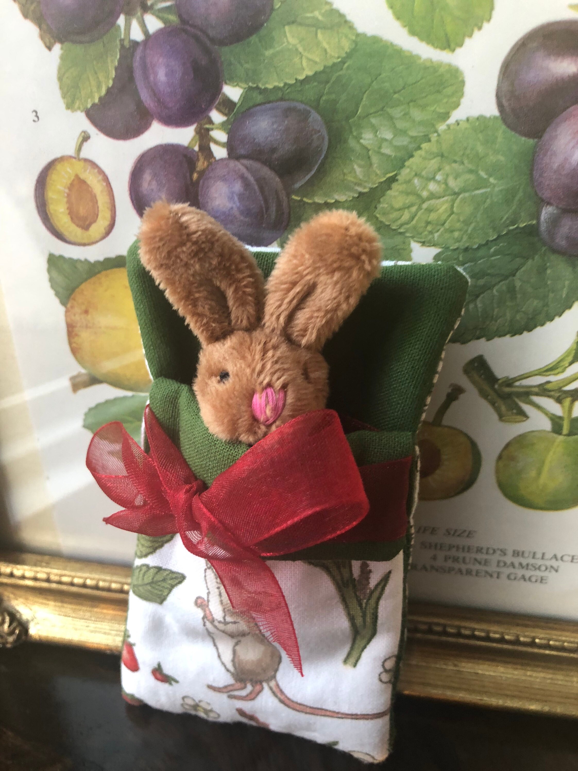Sadter Rabbit Tin EASTER BUNNY - Pet Bunny in Tin - Multiple Designs - Pocket Bunny - Etsy