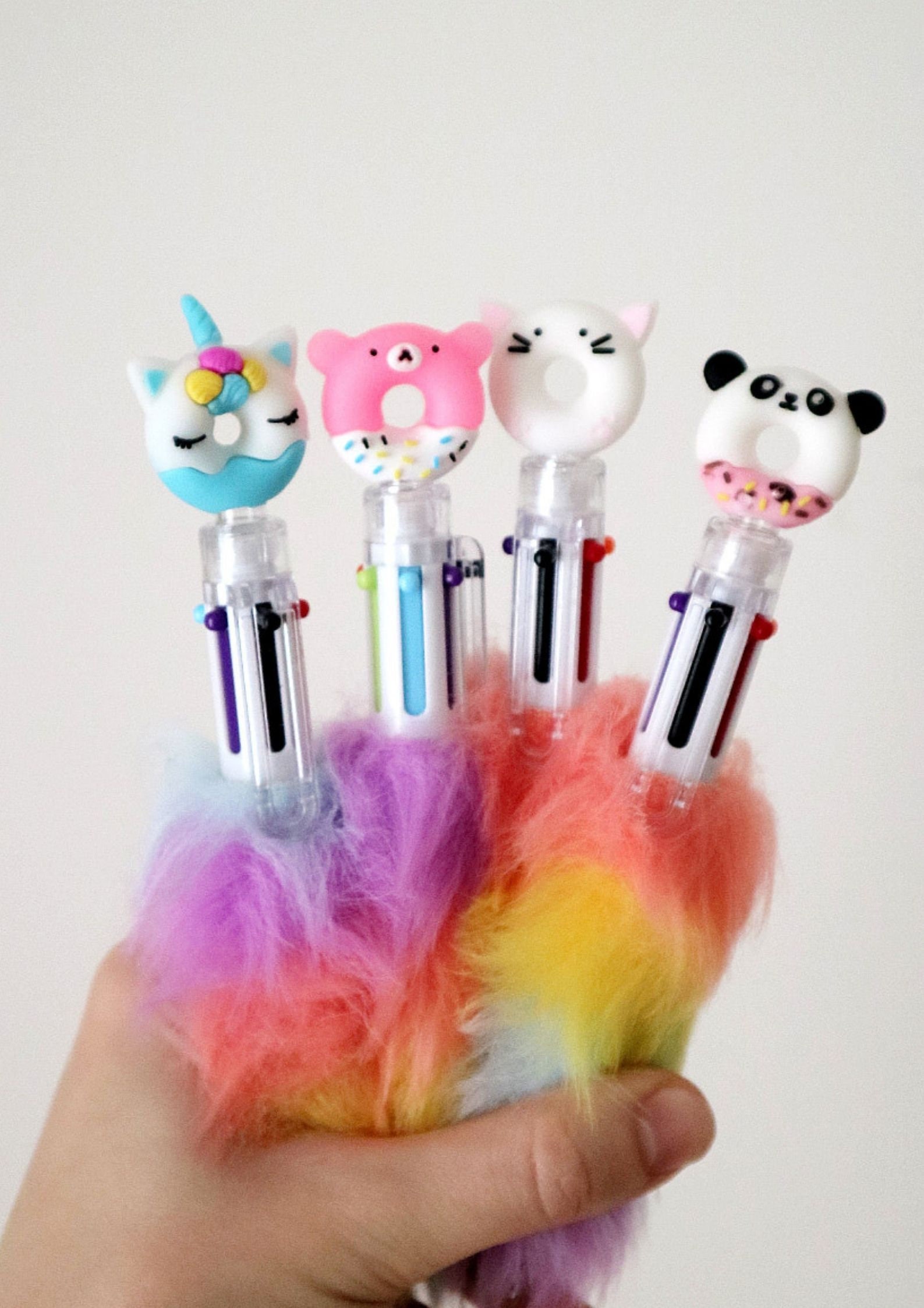 Rainbow Crazy Pom Pom Pen – Olly-Olly