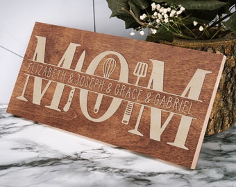 Custom Mom Sign, Mom Wood Sign, Personalized Gift for Mom, Gift for Grandma, Personalized Custom Kids Grandkids Name, Birthday Gift for Mom