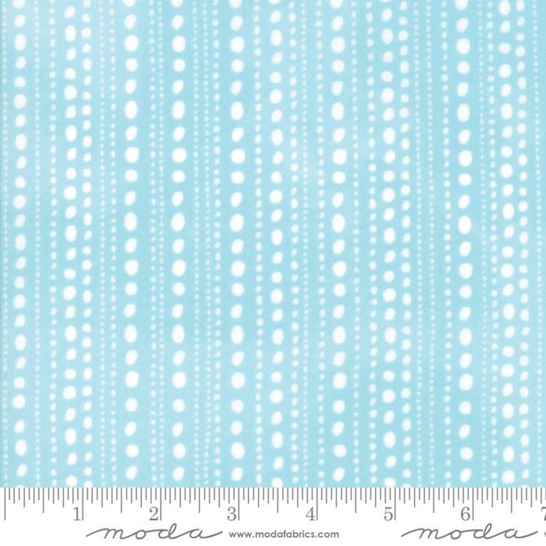 Pattern Mosla Moda Fabric — 1 Yard X 44