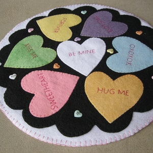 PDF Pattern: Conversation Hearts Penny Rug, Instant Download, Valentine's Day Decoration. Wool, Wool Felt, Applique.