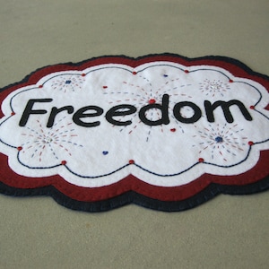 PDF Pattern: Freedom Penny Rug, Instant Download, 4th of July / Summer Decoration. Wool, Wool Felt, Applique.
