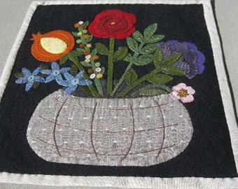 MAIL TO YOU Pattern: Basket of Flowers Panel, Wire Haning, Applique, Embroidery Decoration