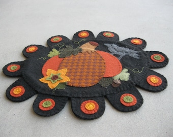 PDF Pattern: Pumpkin and Crow Penny Rug, Instant Download, Autumn / Fall Decoration. Wool, Wool Felt, Applique.