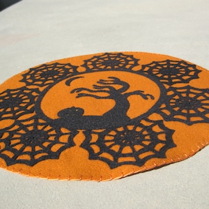 PDF Pattern: Blustery Halloween Penny Rug, Instant Download, Autumn / Fall Decoration. Wool, Wool Felt, Applique.