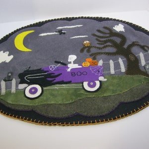 PDF-patroon: Haunted Halloween-trapauto Penny Rug, Instant Download, Halloween / herfst / herfstdecoratie. Wol, wolvilt, stoffen.