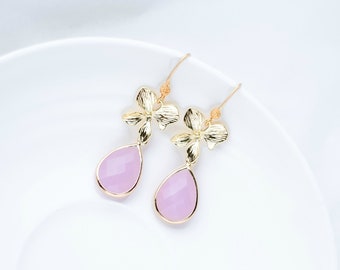 Gold and Blush Pink Earrings, Flower Dangle Earrings, Soft Pink Drop Earrings, Blush Wedding Bridesmaid Earrings, Gift for daughter sister