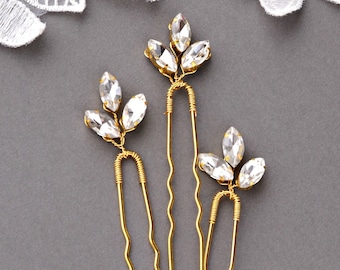 Minimalist Bridal Hair Pins gold set of 3, wedding crystal rhinestone jewelry, delicate hair piece for Bride