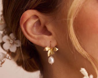 Classic Pearl Drop Earrings, Freshwater Pearl Dangles, Minimalist Bridal Jewelry, Elegant Wedding Earrings, Gift for Wife