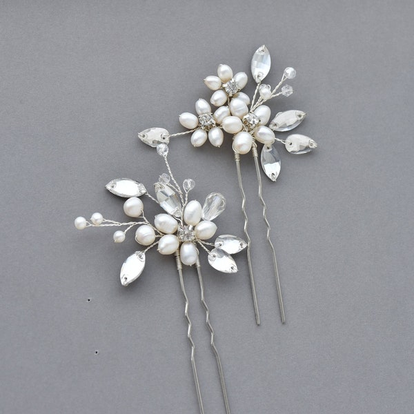 Bridal hair pins set of 2, Wedding hair pins crystal, bridesmaid hair clip, pearl accessory for bride