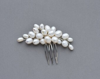 Elegant Wedding hair comb, Bridal hair piece pearl, wedding hair clip, hair comb pearl, bridesmaid hair clip