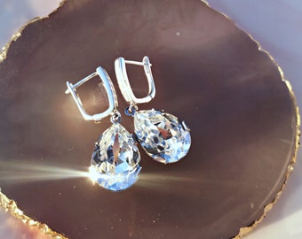 Swarovski Crystal earrings, Bridal earrings, teardrop earrings, Wedding earrings, Bridesmaid earrings, rhinestone earrings