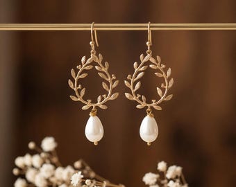 Gold Laurel Wreath Faux Pearl Drop Earrings, Elegant Bridal Earrings, Vintage-Inspired Leaf Hoop, Classic Wedding Jewelry Gift for Her