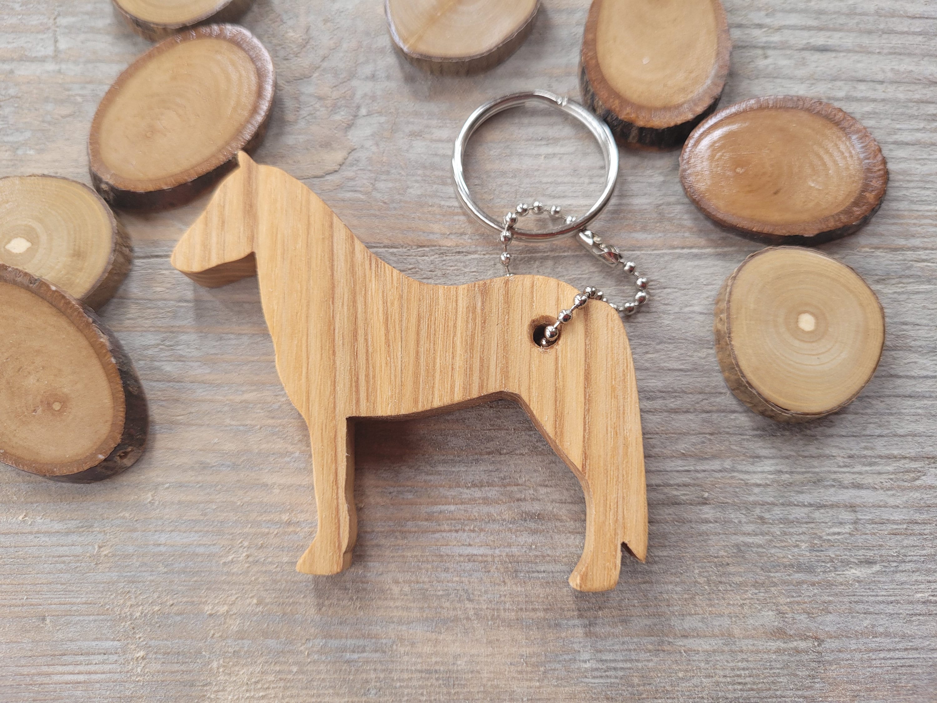 Llavero De Madera Tallado A Mano – Cabeza De Caballo Con Sonrisa, Diseño único Y Realista, 55x50 Mm