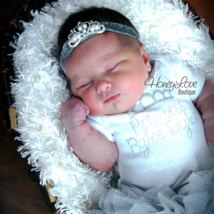 Atuendo de princesa para bebé, ropa personalizada para bebé, atuendo para volver a casa, atuendo para niña recién nacida para llevar a casa, regalo para baby shower, gris plateado brillante