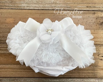White Bloomers, Baby Girl Diaper Cover, Ruffle Bloomers, Ruffle Bum Diaper Cover with Ruffles, Toddler Bloomers, Newborn photo prop, Baptism