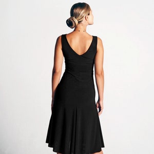 CARLA Schwarzes Tango Kleid mit A-Linie, Tanzkleid, Standardkleid, fließendes Kleid, tailed Kleid, das kleine Schwarze Bild 4