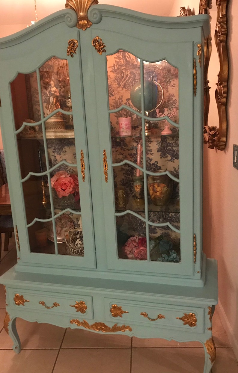 Antique China Hutch >> Absolutely Gorgeous Antique China Hutch With Toile Fabric Antique China Hutch >> Absolutely Gorgeous Antique China Hutch With Toile Fabric