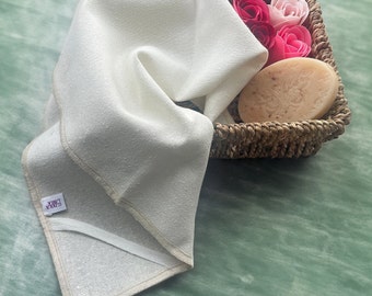 Raw Silk Washcloths: Natural,Hypoallergenic, and Antimicrobial - Ideal for senstive Skin and routine skin Care