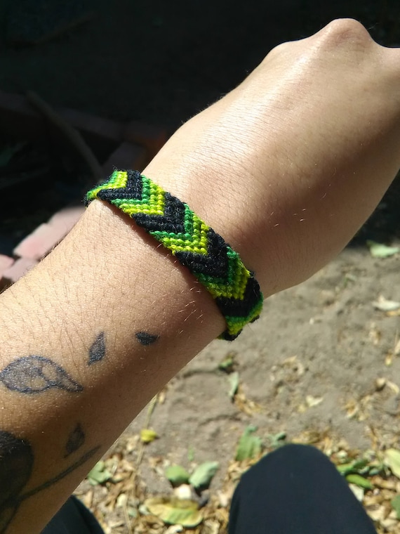 Green and black bracelet discount