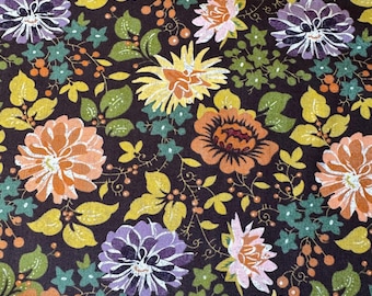 Basic grey Hallo-harvest Moda 30600 color 11 this is a Out Of Print Fabric beautiful fall flowers, this is for one yard
