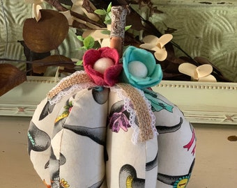 Stuffed Witches hat pumpkin, felt flowers and greenery , one of a kind, mountain stem