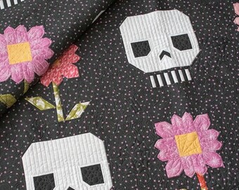 Pushing Up Daisies boxed quilt kit in Hey Boo fabric by Lella Boutique for Moda Fabrics.