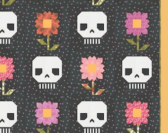 Pushing Up Daisies Quilt Pattern by Lella Boutique