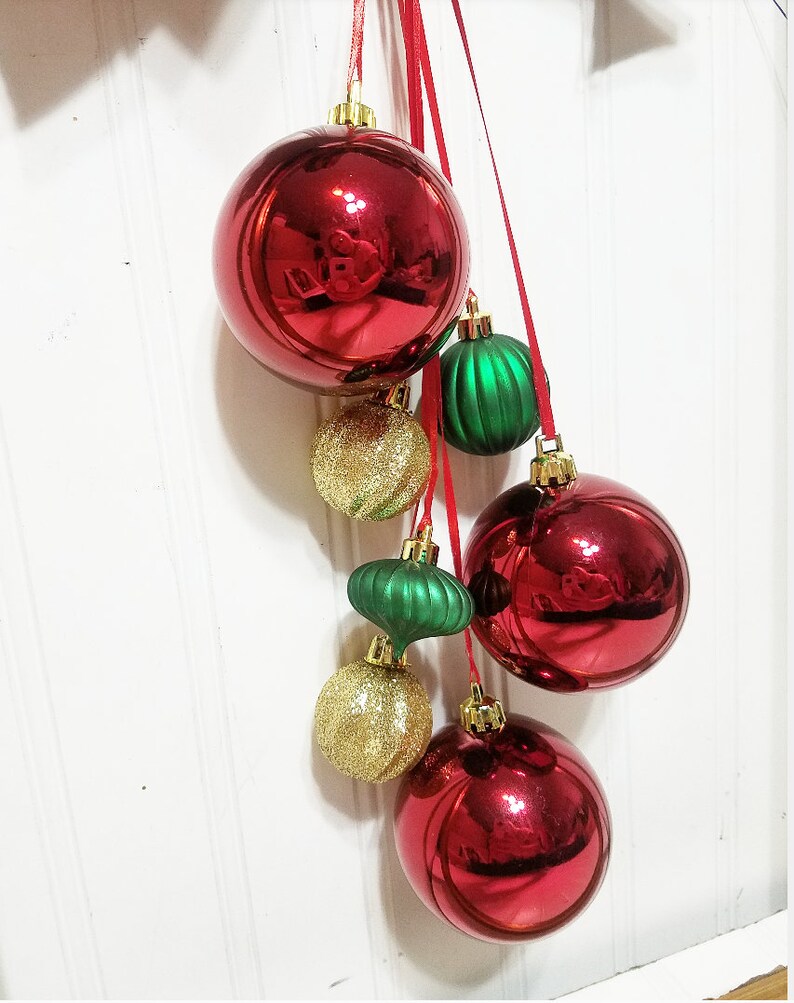 Christmas Picture Frame Wreath