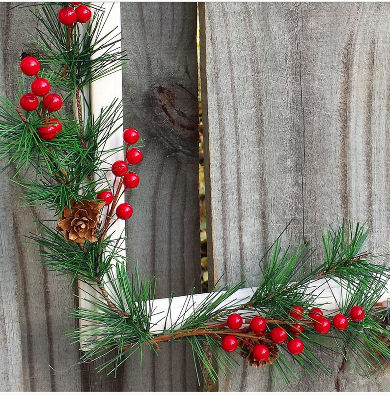 Winter Picture Frame Wreath