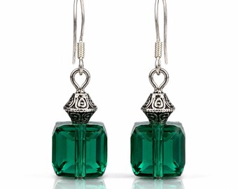 Emerald Green Crystal Earrings, Faceted Cube Dangle Earrings, Jewel Tone Glass Earrings, Vintage Inspired Silver Tone Jewelry, Boho Earrings