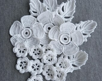 White Crochet Flower Motifs Set of 20 Crochet Appliques for Clothing Decor Irish Lace Flowers for Sewing and Embellishment
