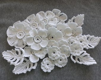 Irish Crochet Flower Motifs –35 pieces Handmade Crochet Appliqué Flowers Lace Embellishments for Clothing, Accessories & Crafts