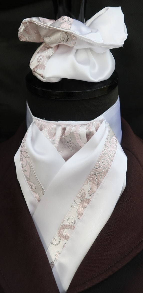 Seda sintética blanca atada lista con detalle de brocado plateado y rosa  Corbata/coletero para montar a caballo -  México