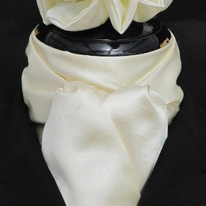 Ready Tied or Self Tie Cream Faux Silk Dressage Riding Stock and Scrunchie