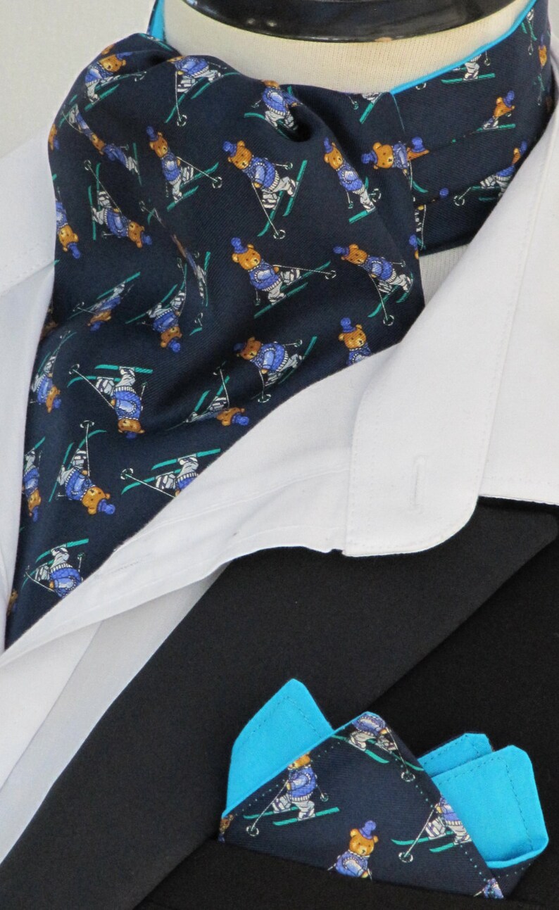 Mens Navy /& Turquoise Skiing Teddy Bears 100/% Silk Ascot Cravat and Pocket Square