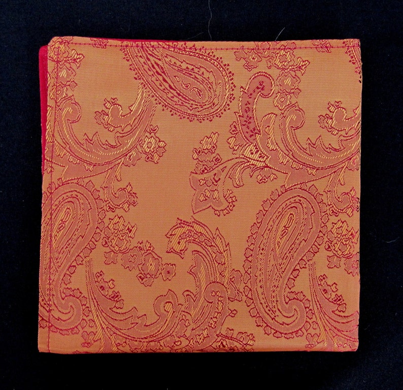 Mens Gold /& Burgundy Paisley Satin Ascot Cravat Kerchief
