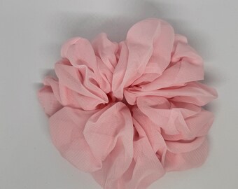 Womens Girls elasticated pink scrunchie hair tie