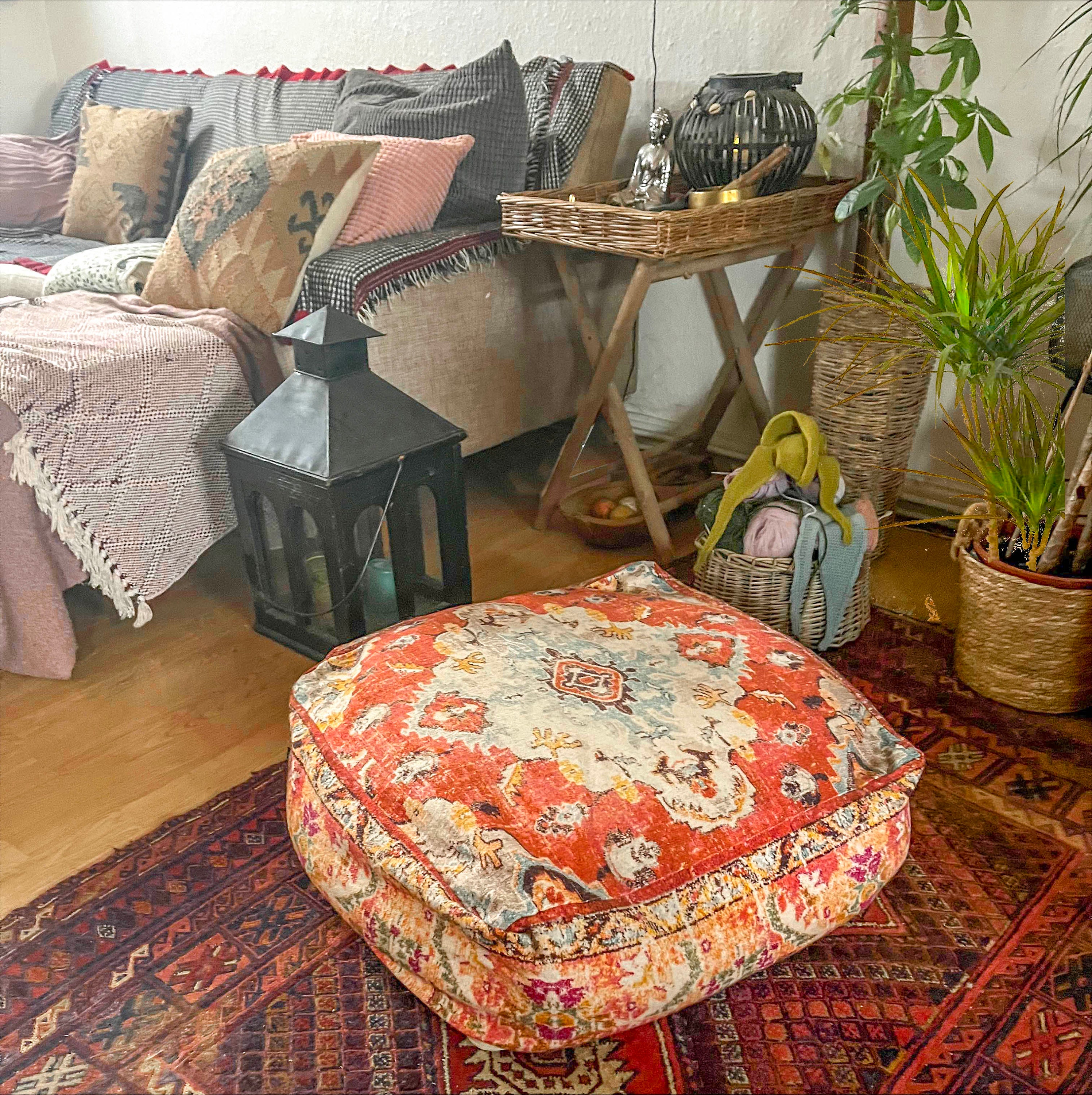 Stuffed Moroccan Floor Cushion - 60x60x20cm - Square Meditation