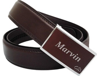 Men's leather belt in black with engraving