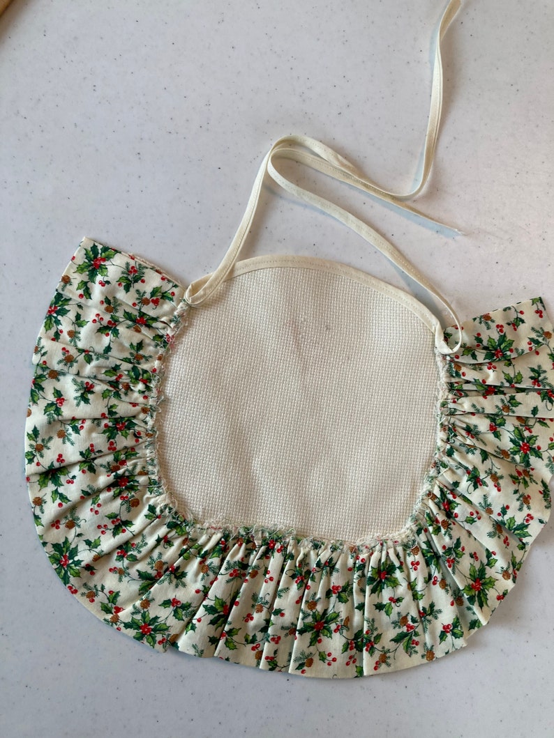 Christmas Cross Stitch Blank Liner Topper Bib with Calico and Cluny Crochet Lace Trim 14 ct Ivory Aida New Vintage