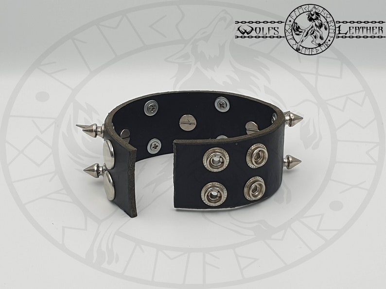 12mm with 30mm spike double row alt wrist cuff