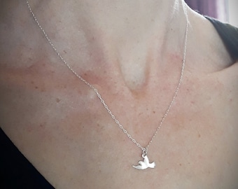 Sterling silver 925 bird necklace (chain + pendant) dove, gift of love, Mother's Day gift, christening, freedom, personalized