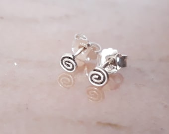 Spiral silver earrings 925 mini-discreet-swirl-ear studs-oxidized-patina